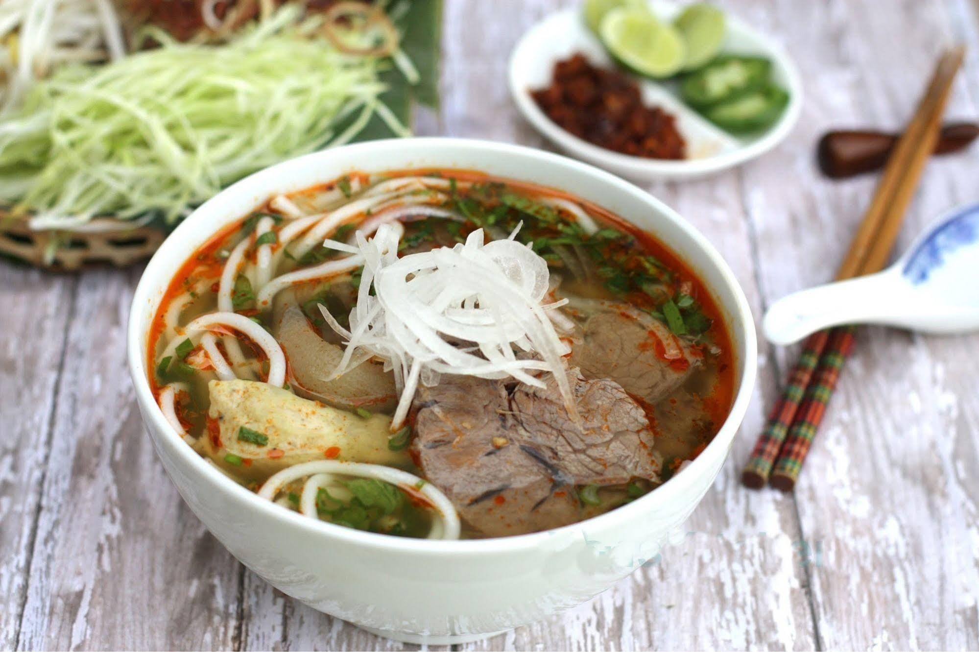 Ngu Binh Hue Hotel Eksteriør bilde